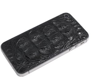 Задняя крышка для IPhone 4/4S Black декорирована кожей каймана чёрного цвета 