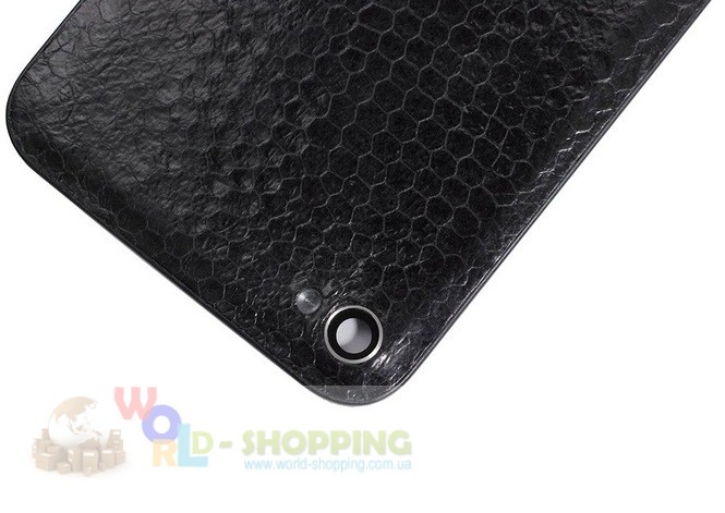 Задня кришка для iPhone 4/4S Black декорована шкірою морської змії фіолетового кольору.