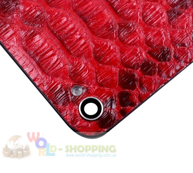 Задня кришка для iPhone 4/4S Black декорована шкірою пітона темно-червоного кольору.