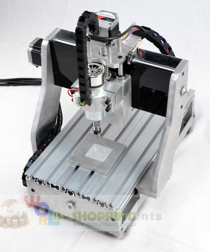 Фрезерно-гравировальная машина с ЧПУ CNC 3020/ Фрезерный станок