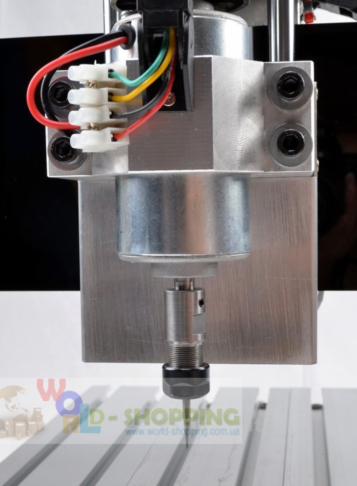 Фрезерно-гравировальная машина с ЧПУ CNC 3020/ Фрезерный станок